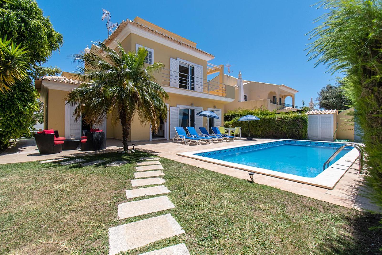 Altura Villa Villa *