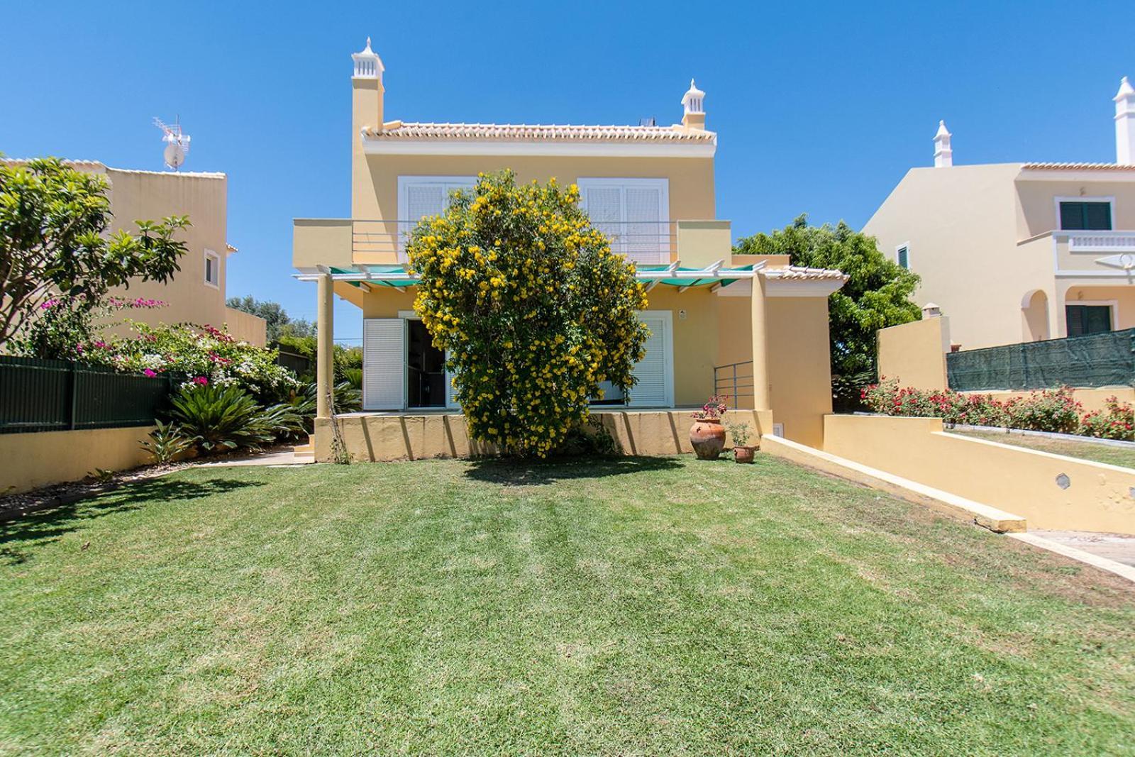 Altura Villa Villa