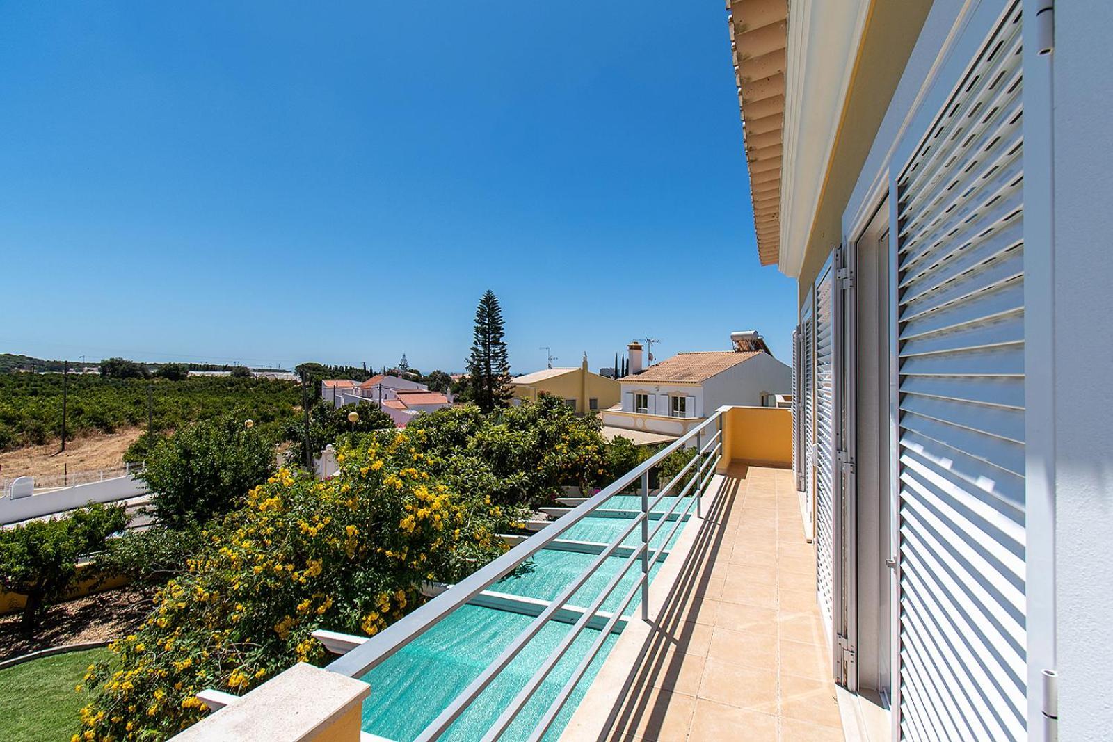 Altura Villa
